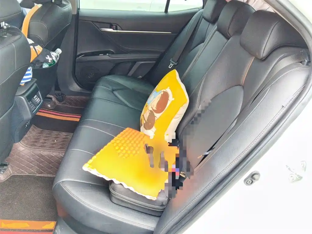 Toyota Camry 2021 Hybrid 2.5HGVP Leading Edition фото 14