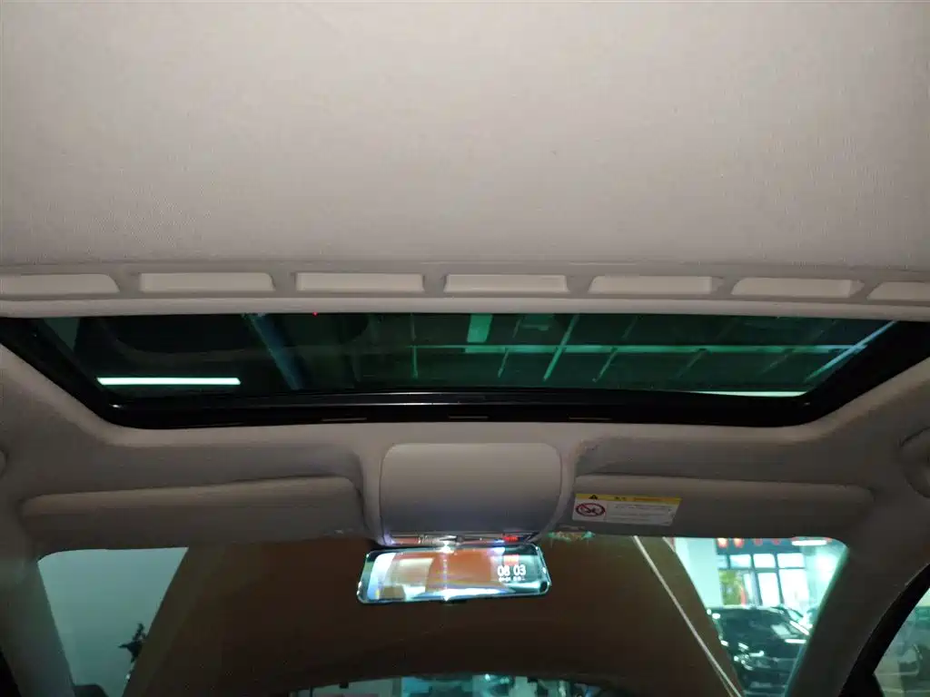 Volkswagen Polo 2014 1.6L Cross Polo Automatic фото 14
