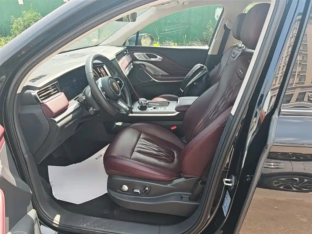 Hongqi HS7 PHEV 2024 2.0T PHEV 4WD Flagship Edition 6-seater фото 15