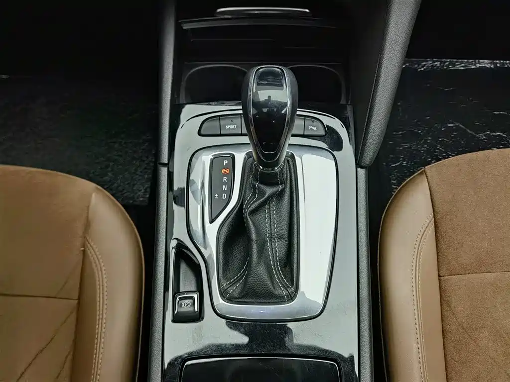 Buick Regal 2017 20T Elite Type фото 13