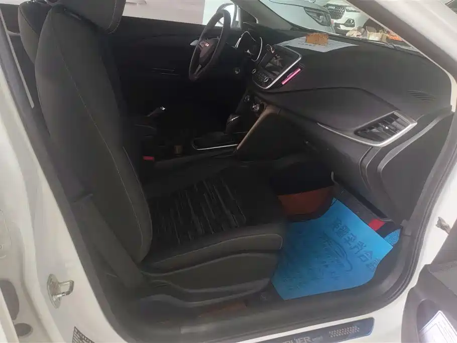Chevrolet Cavalier 2019 320 Auto Sunroof Enjoyment Edition фото 8