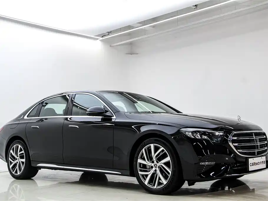 Mercedes-Benz E-Class 2024 E 300 L Fashion фото 3