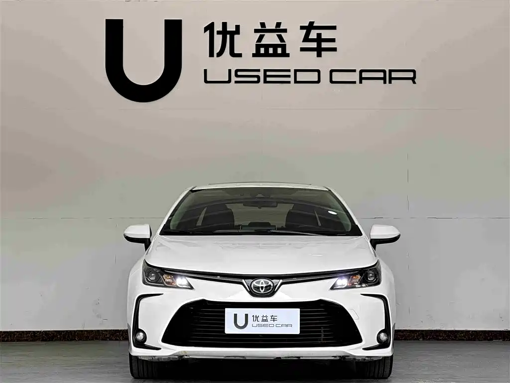 Toyota Corolla 2021 1.2T S-CVT Luxury Edition фото 2