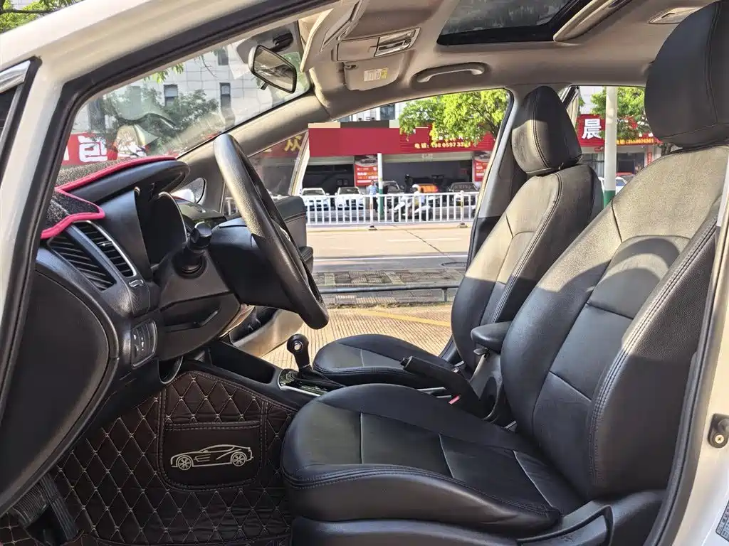Kia K3 2016 1.6L Automatic GLS фото 6