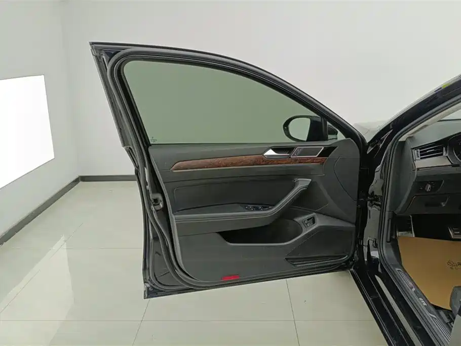 Volkswagen Magotan GTE Plug-in Hybrid 2020 GTE Premium Model фото 7