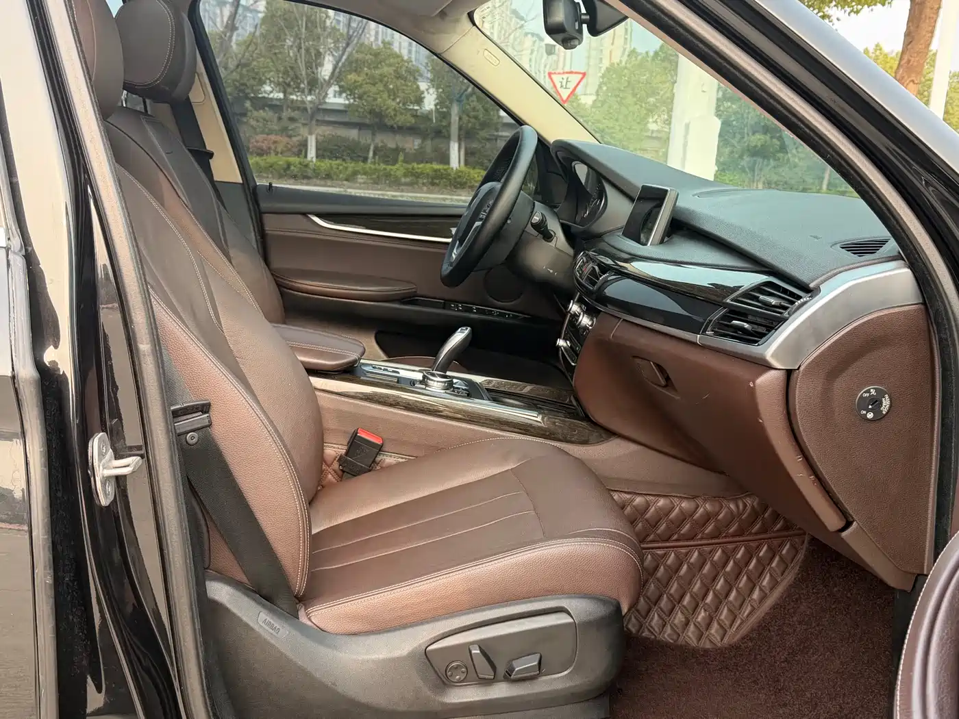 BMW X5 (Import) 2014 xDrive35i Leading фото 17