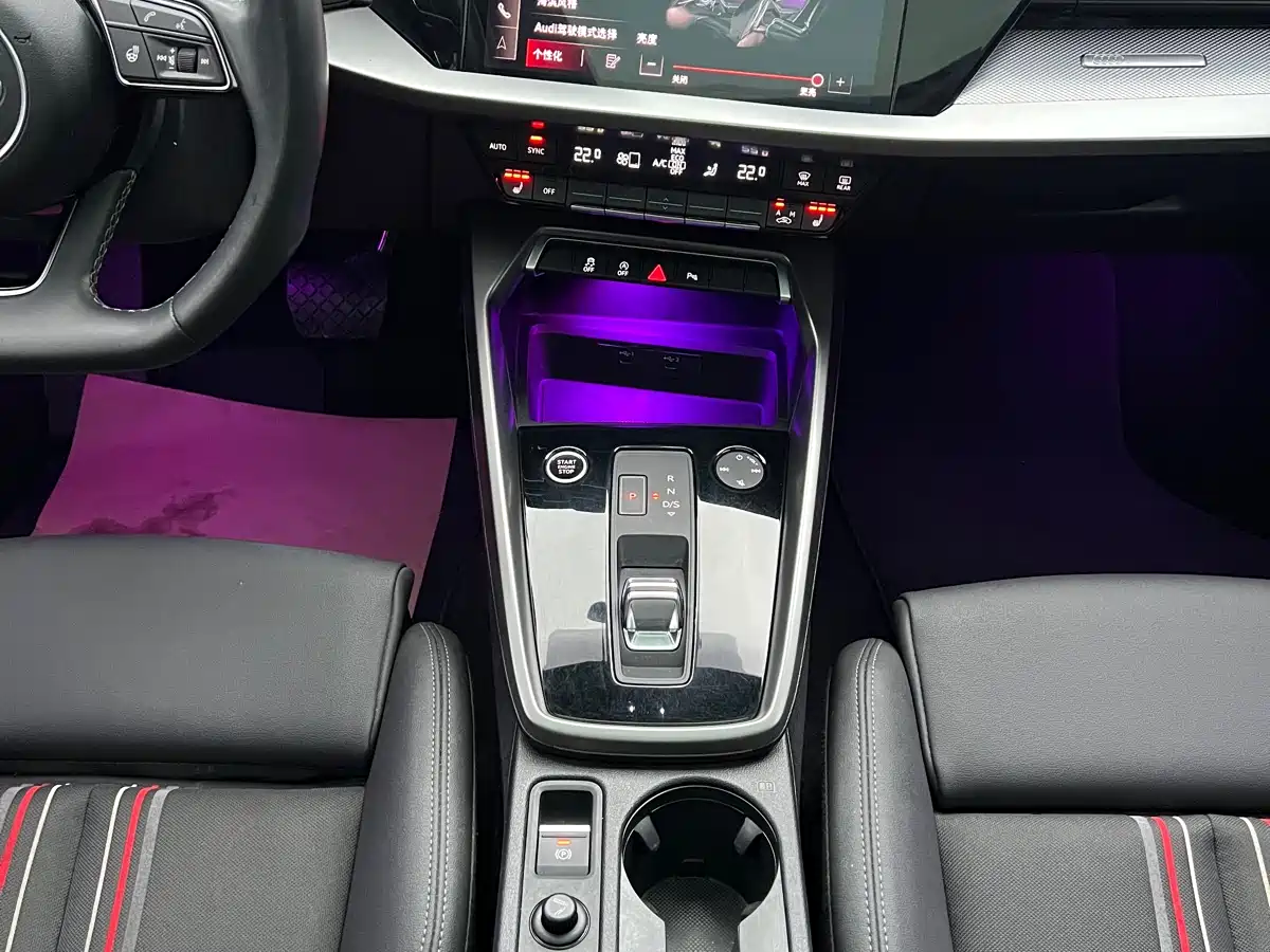 Audi A3 2023 Facelift A3L Limousine 35 TFSI Fashion Sport фото 19