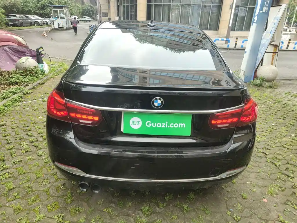 Фото 4 - BMW 3 Series
