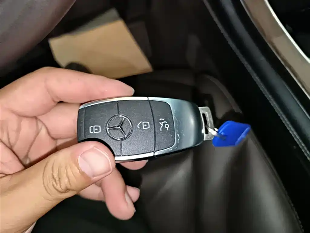Mercedes-Benz GLC 2021 GLC 300 L 4MATIC Sporty фото 9