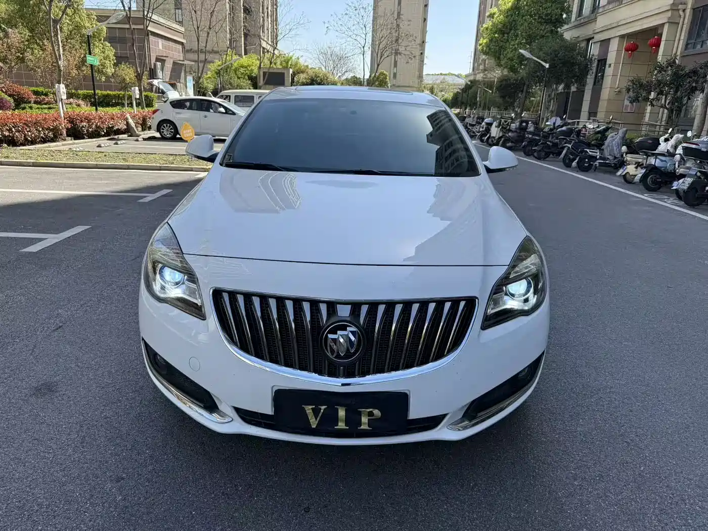 Buick Regal 2015 2.0L Leading Fashion Model