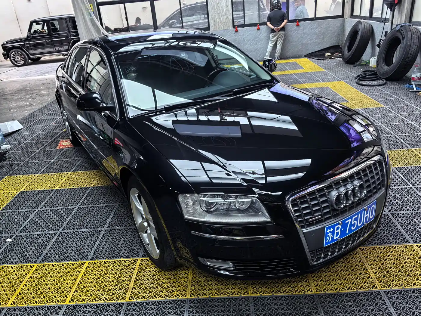 Audi A8 2009 Audi A8L 4.2 FSI quattro Premium фото 20