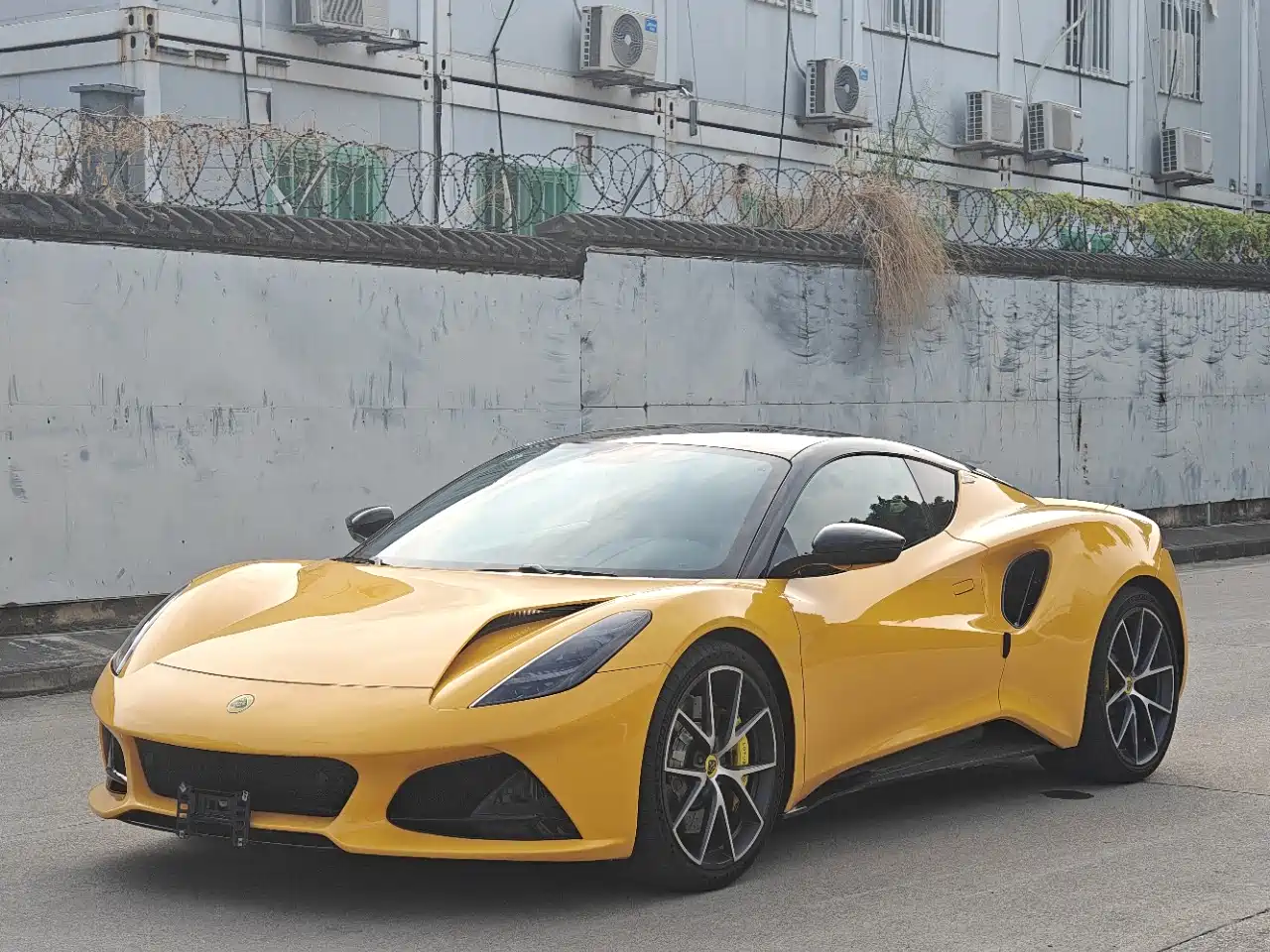 LOTUS SPORTS CAR EMIRA