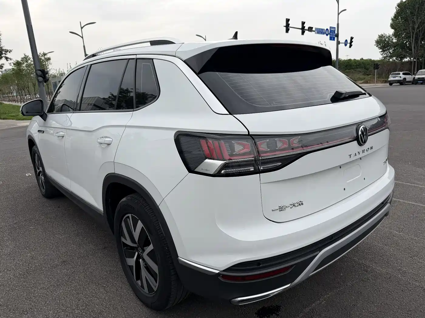 Volkswagen Tayron 2023 280TSI 2WD Luxury Plus Advanced Edition фото 23