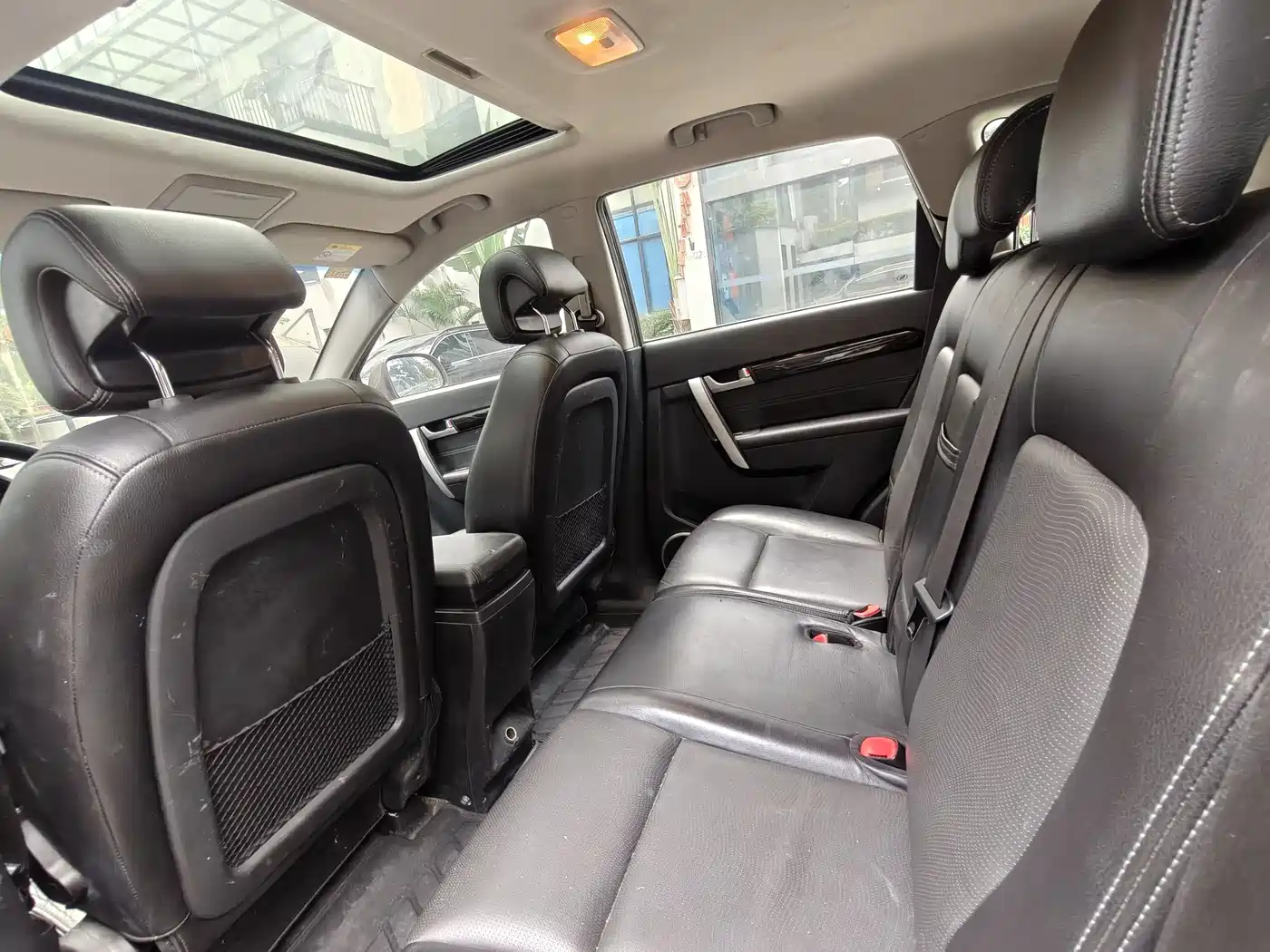 Chevrolet Captiva 2017 2.4L 2WD Luxury Edition 7-Seater фото 32