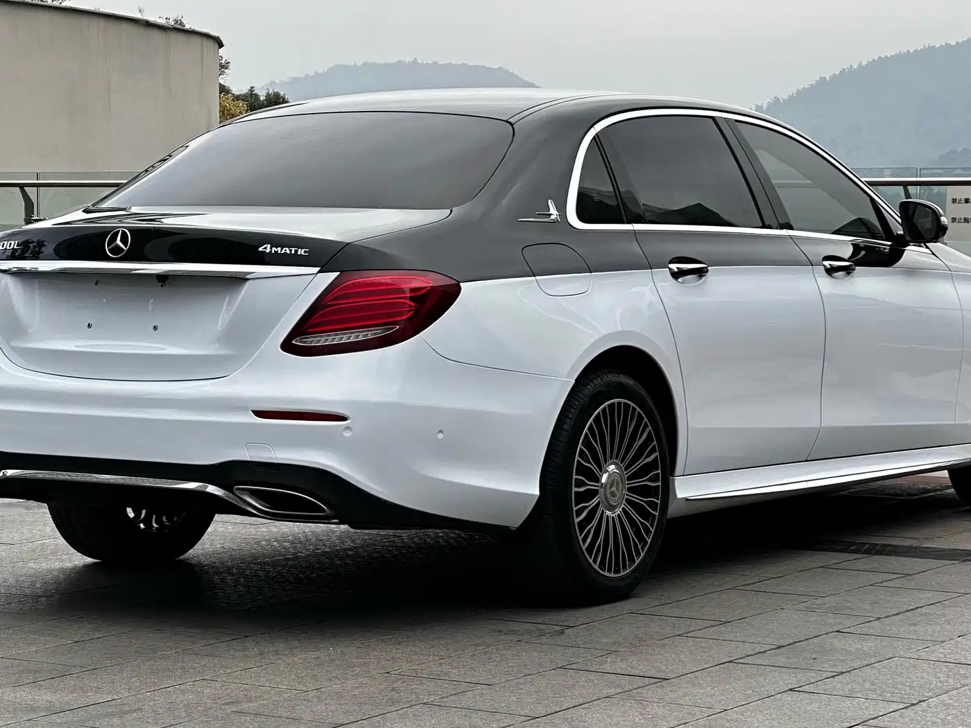 Mercedes-Benz E-Class 2017 E 200 L 4MATIC фото 11