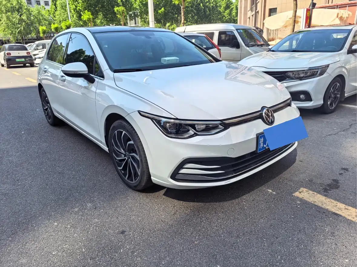 Volkswagen Golf 2023 Facelift 280TSI DSG Pro фото 2