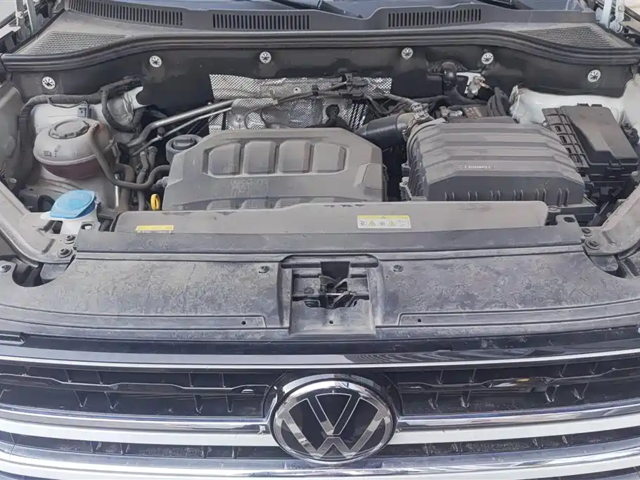 Volkswagen Talagon 2023 330TSI Luxury Touring Edition фото 10