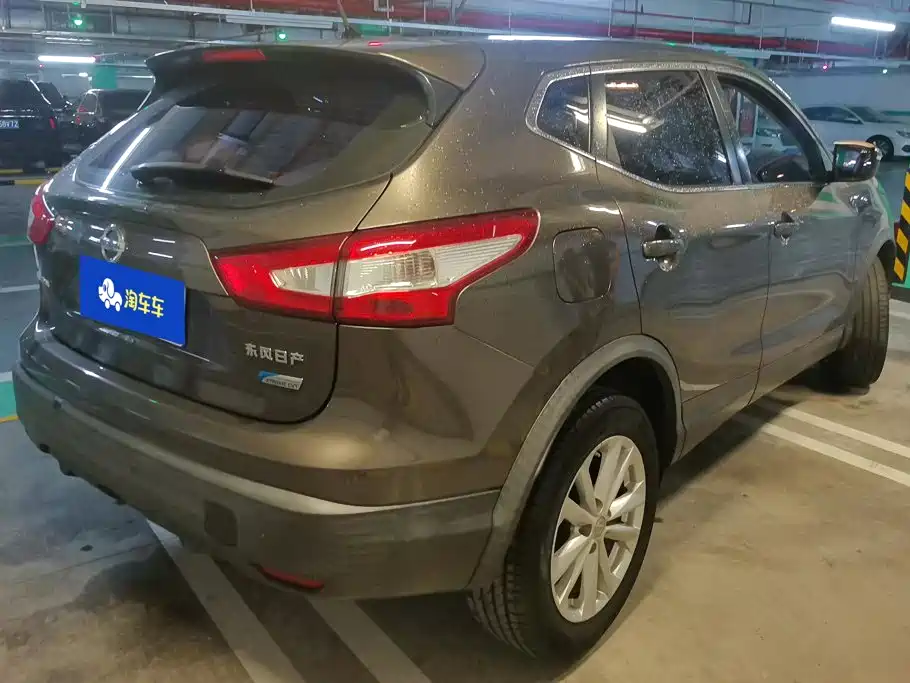 Фото 3 - Nissan Qashqai