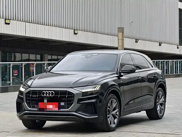 Audi Audi Q8 2022 55 TFSI Luxury Dynamic