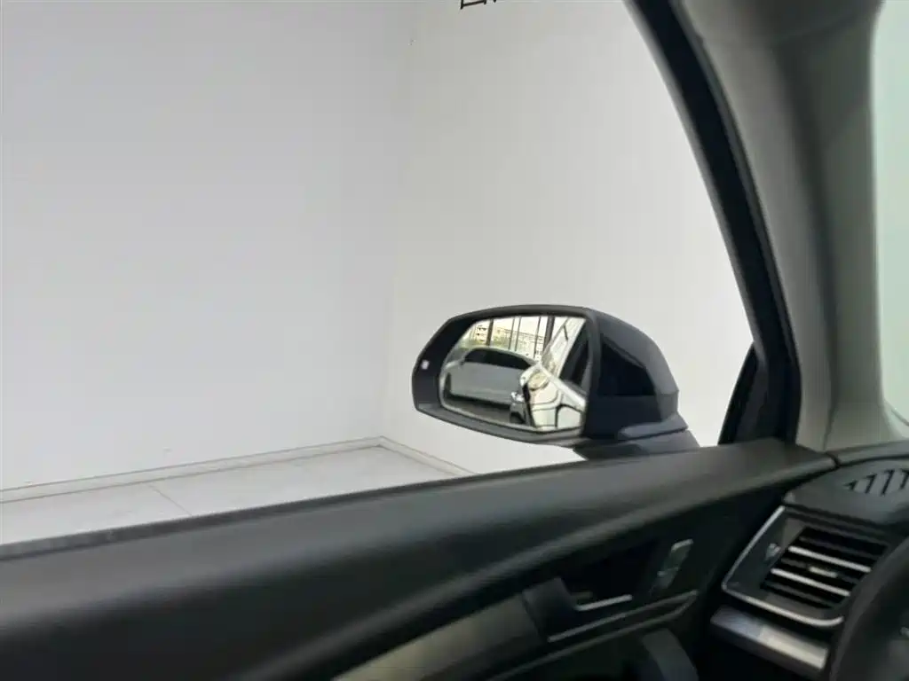 Audi Q5L 2023 40T Fashion Elegance фото 11