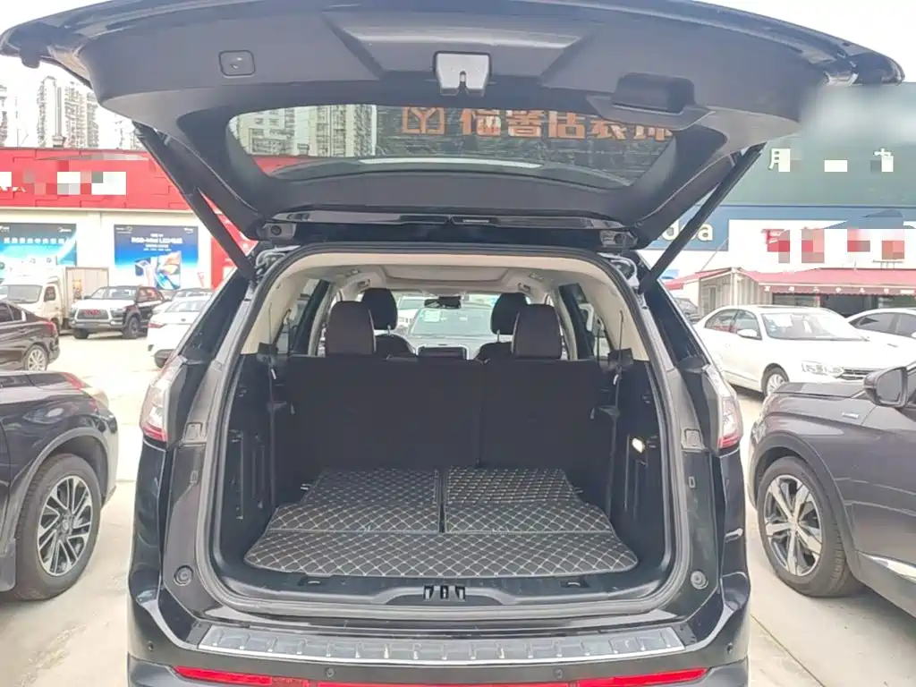Photo 19 - Ford Edge