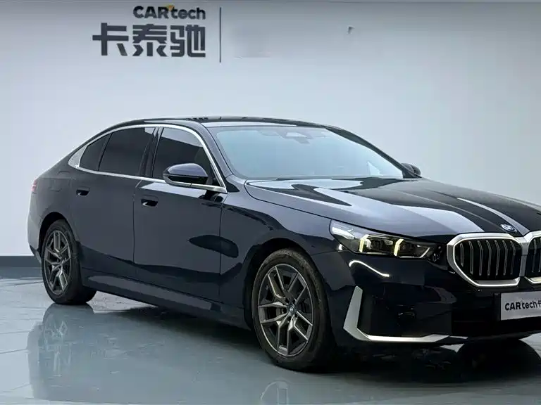BMW I5