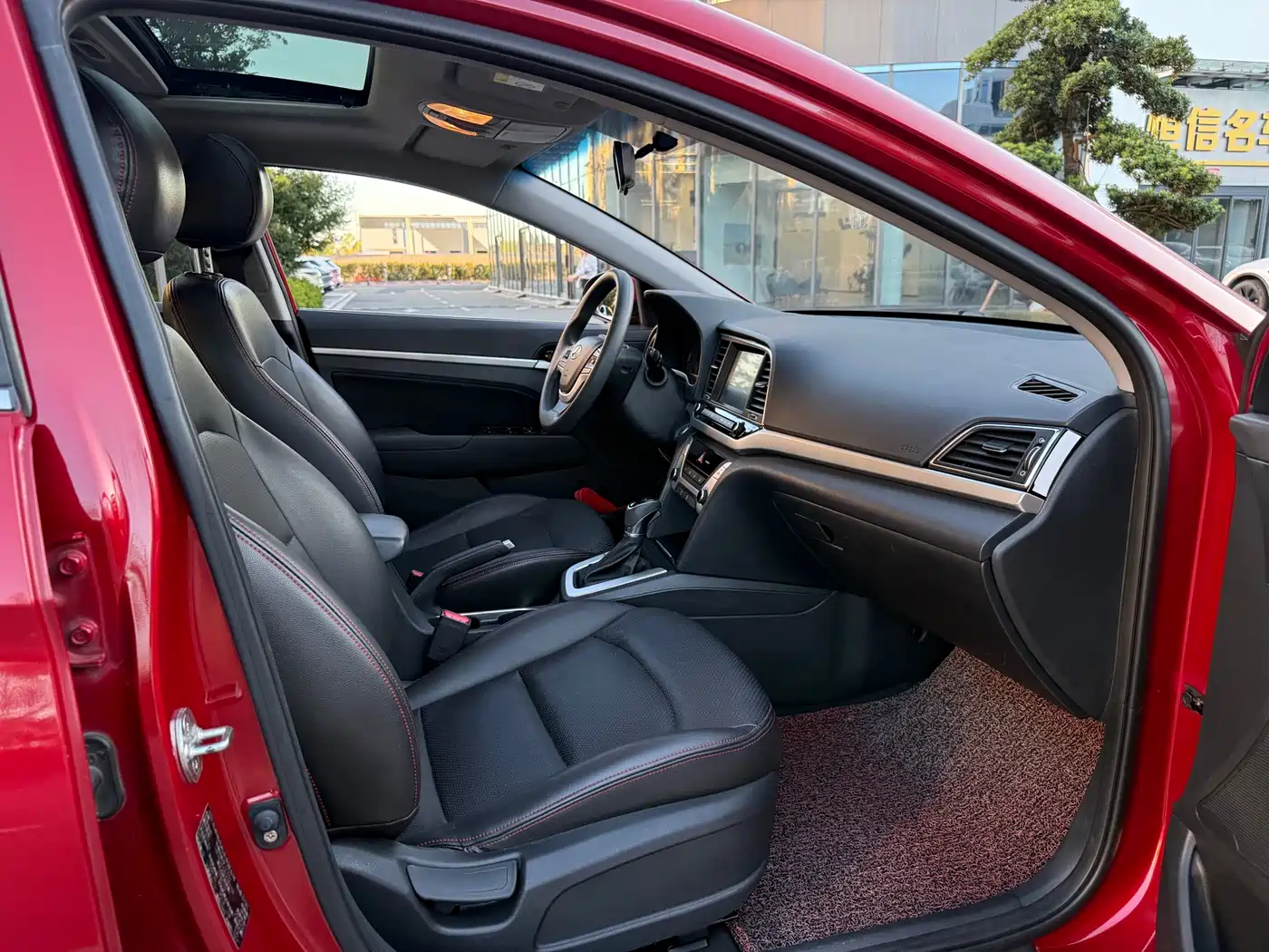 Hyundai Elantra 2016 Model 1.6L Automatic Smart Elite фото 16