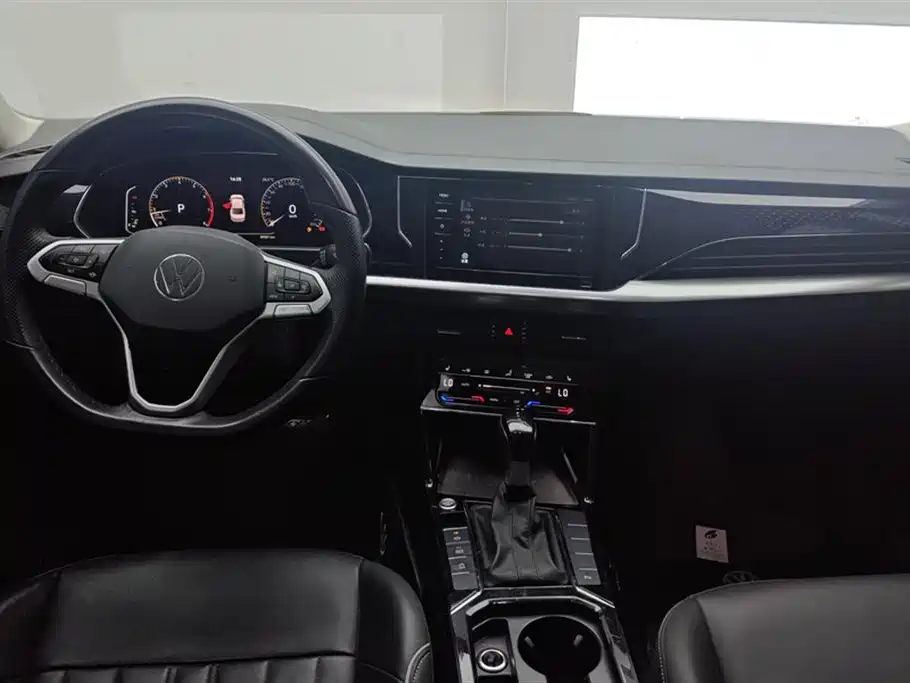 Volkswagen Passat 2022 330TSI Starlight Elite Edition фото 12