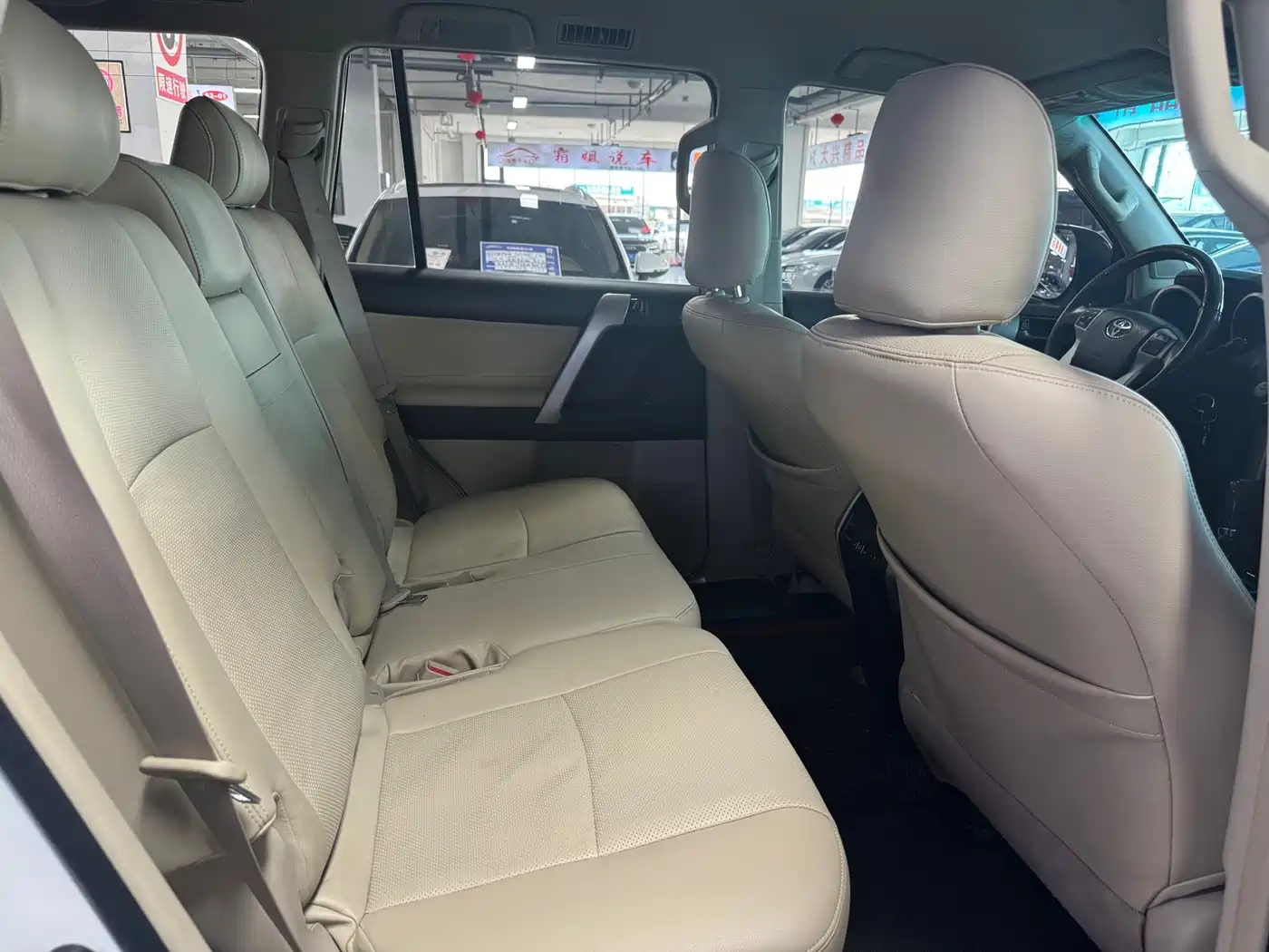 Toyota Prado (Import) 2010 2.7L Auto Luxury фото 9