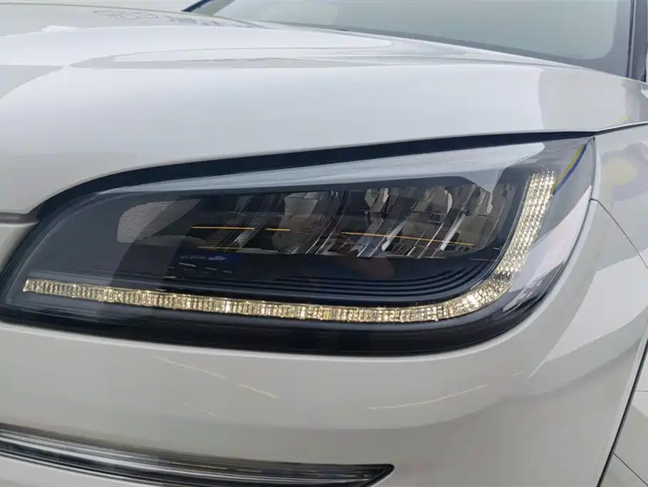 LINCOLN ADVENTURER