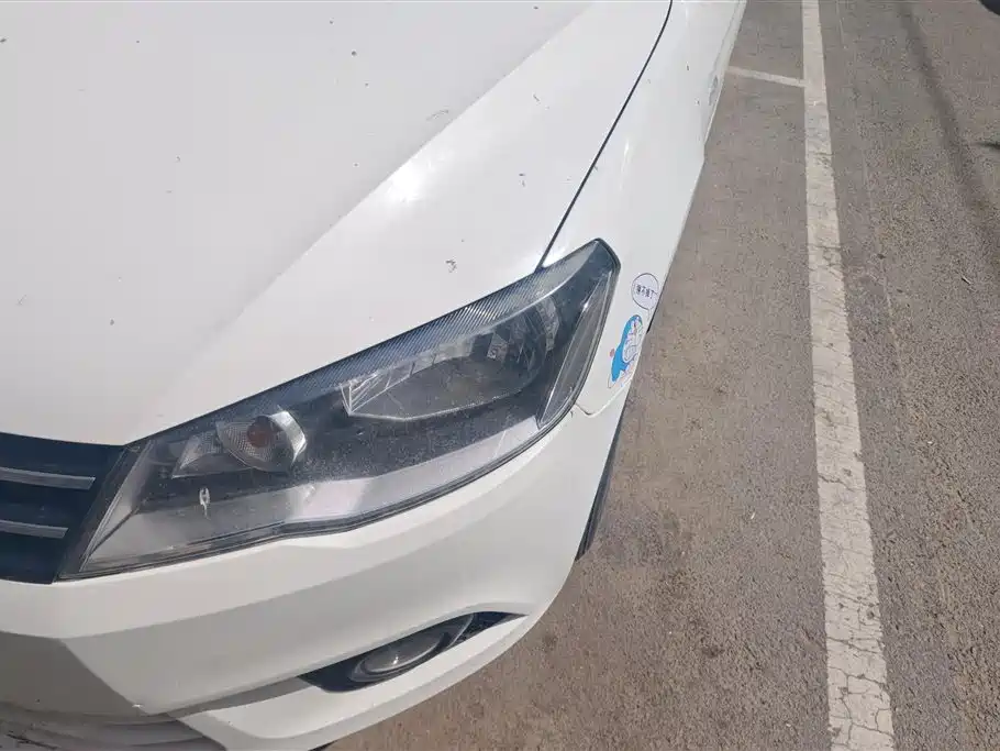 Volkswagen Jetta 2015 1.6L Manual Trend фото 5