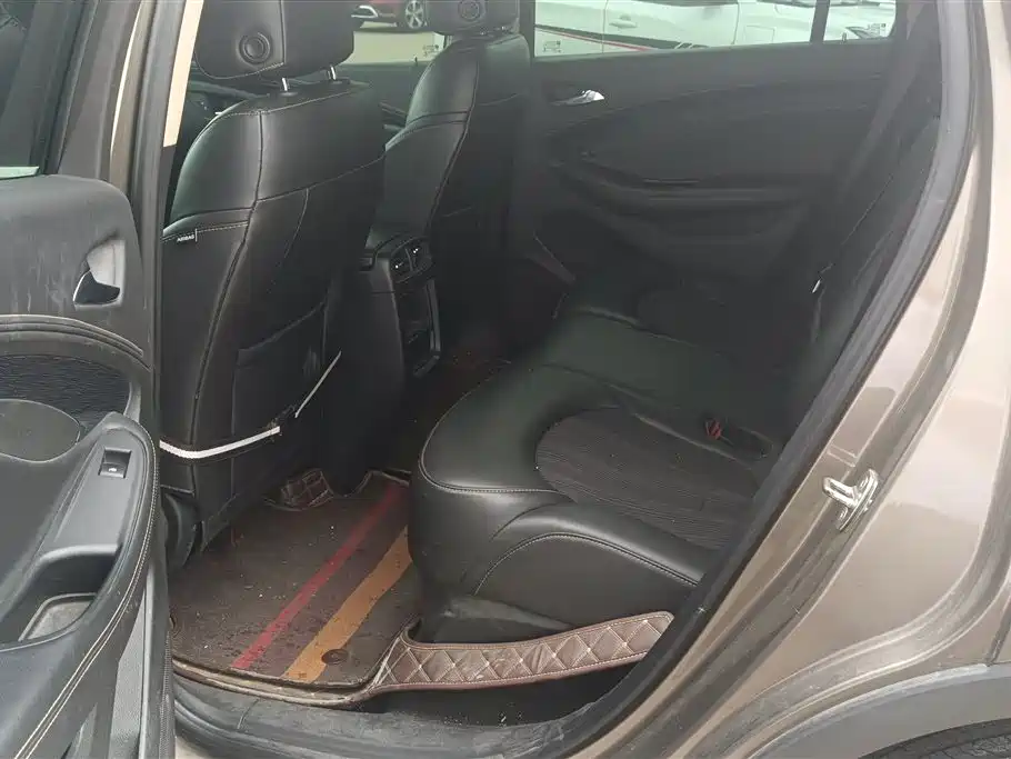 Buick Envision Plus 2017 20T FWD Premium фото 10