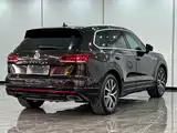 Фото 9 - Volkswagen Touareg