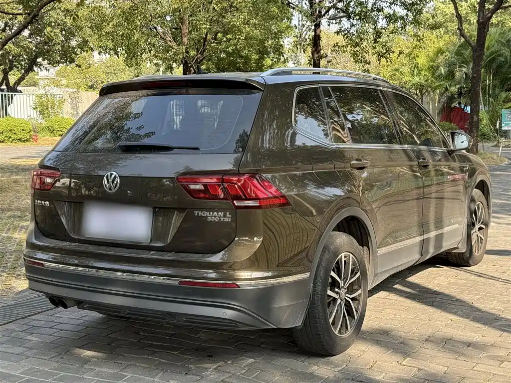 Volkswagen Tiguan L 2017 330TSI Automatic 2WD Luxury Edition фото 23