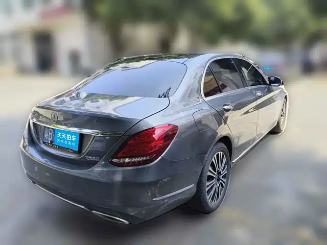 Mercedes-Benz C-Class 2017 Facelift C 200 L — фото 2