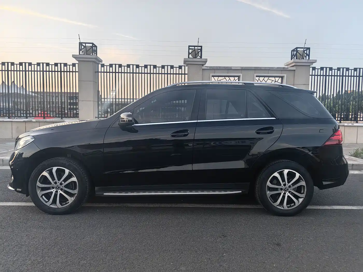 Mercedes-Benz GLE 2018 GLE 320 4MATIC Dynamic Ultimate Edition фото 7