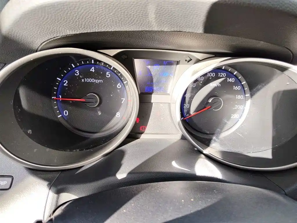 Hyundai Beijing Hyundai ix35 2015 2.0L Automatic 2WD Smart Type China IV фото 12