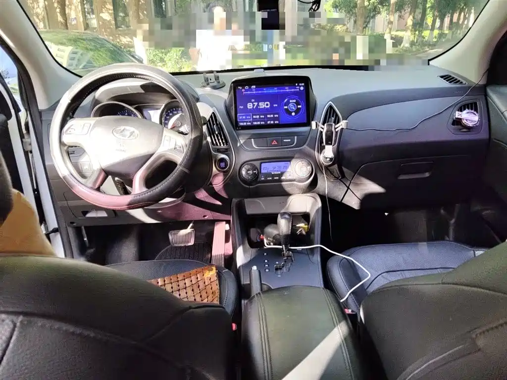 Hyundai Beijing Hyundai ix35 2015 2.0L Automatic 2WD Smart Type China IV фото 10