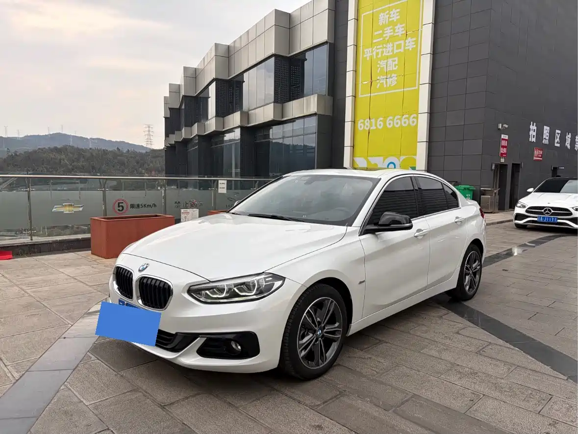 BMW 1 Series 2017 118i Sport