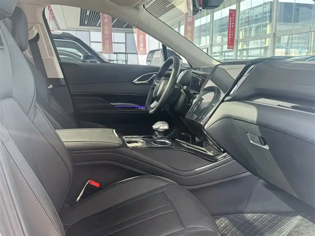 Hongqi HONGQI HS3 PHEV