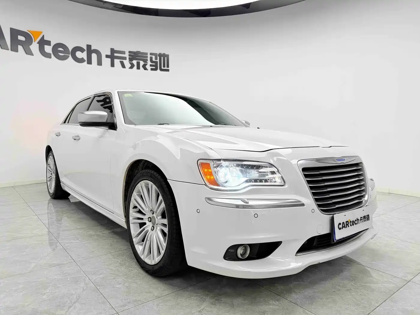 Chrysler 300C (Import) 2015 2014 3.0L Excellence Edition