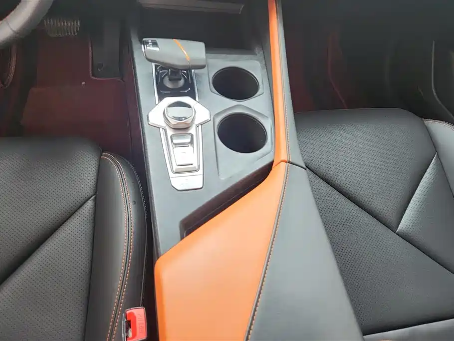 CHANGAN UNI-V