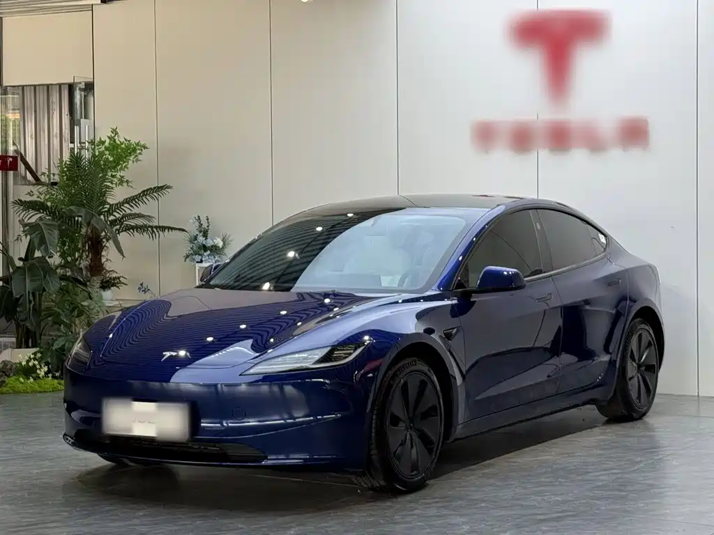 Tesla Model 3 2023