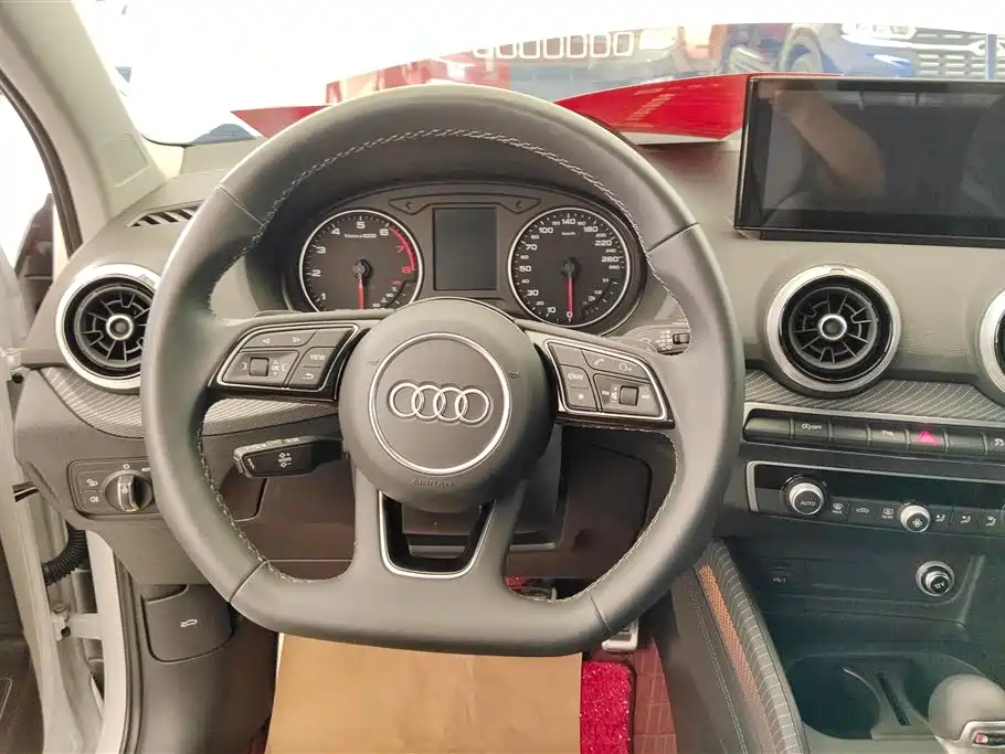 Audi Q2L 2024 35TFSI Progressive Sport фото 15