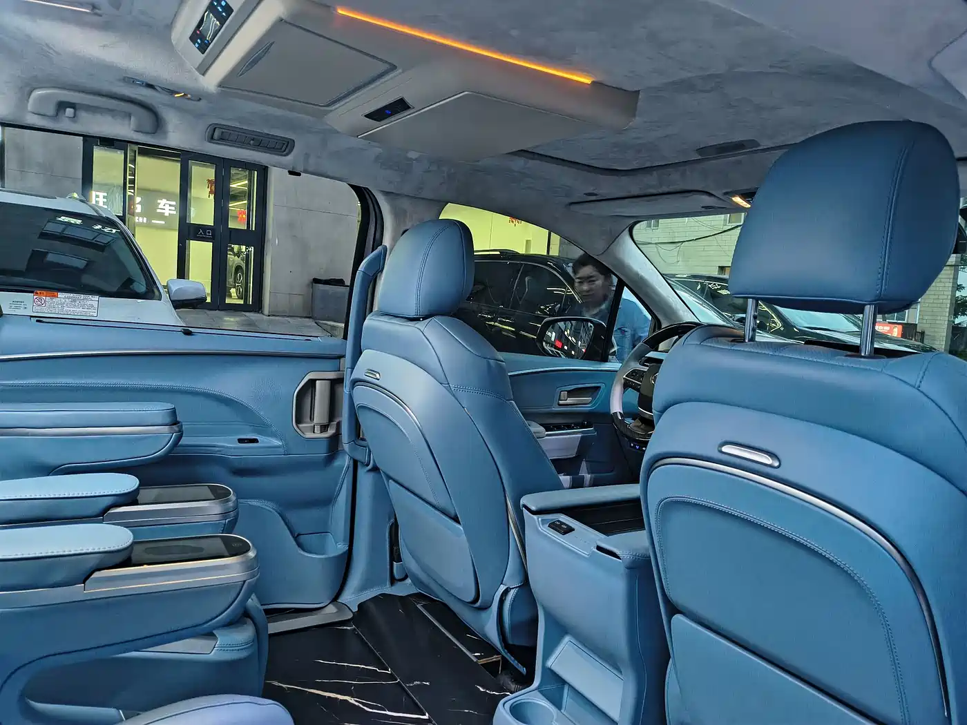Toyota Sienna 2021 2.5L Hybrid Comfort Edition фото 27