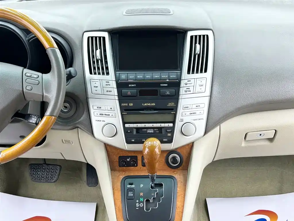 Lexus RX Classic 2006 350 фото 16