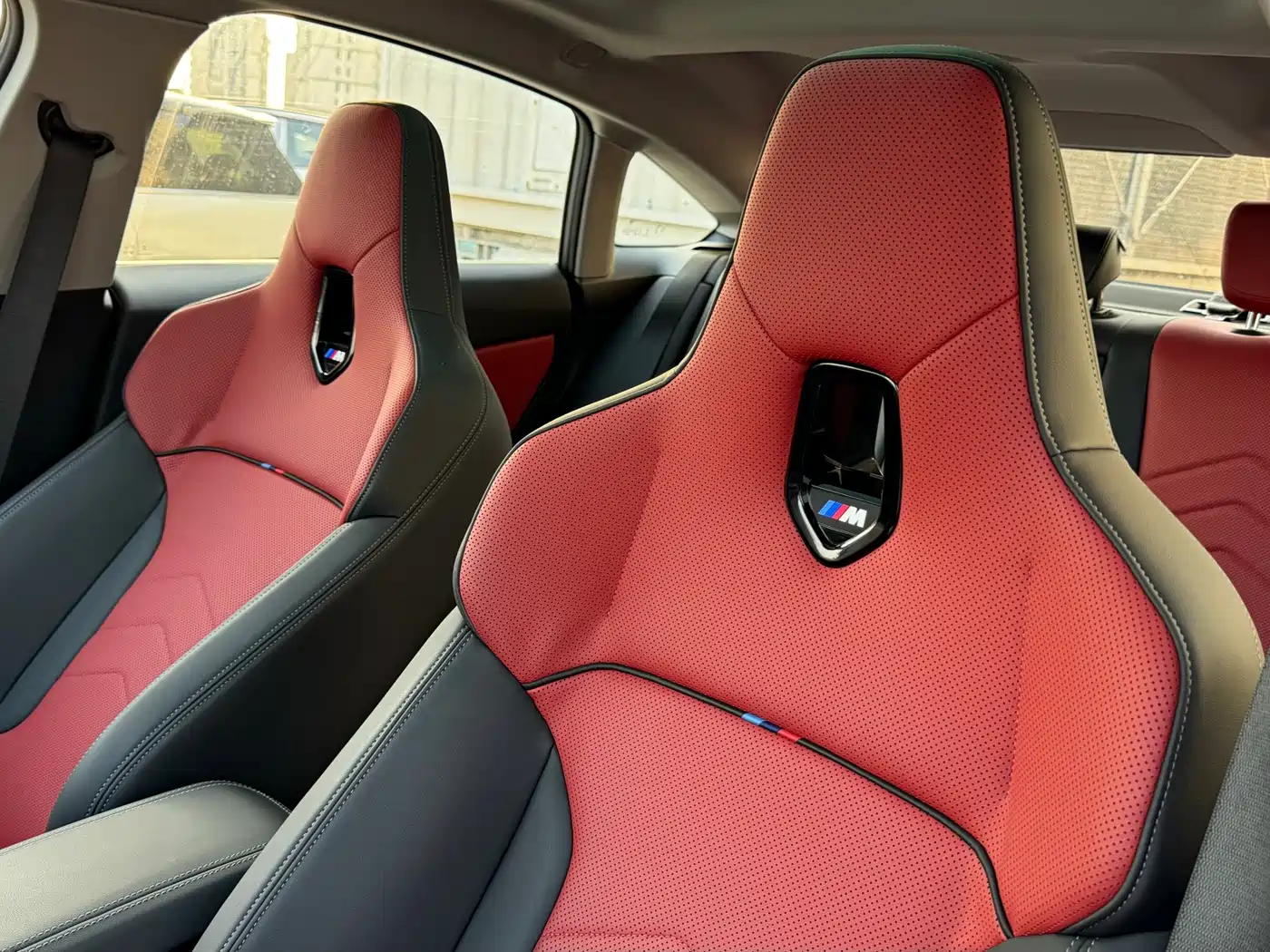 BMW 2 Series 2025 225L M Sport Moonlight Package фото 2