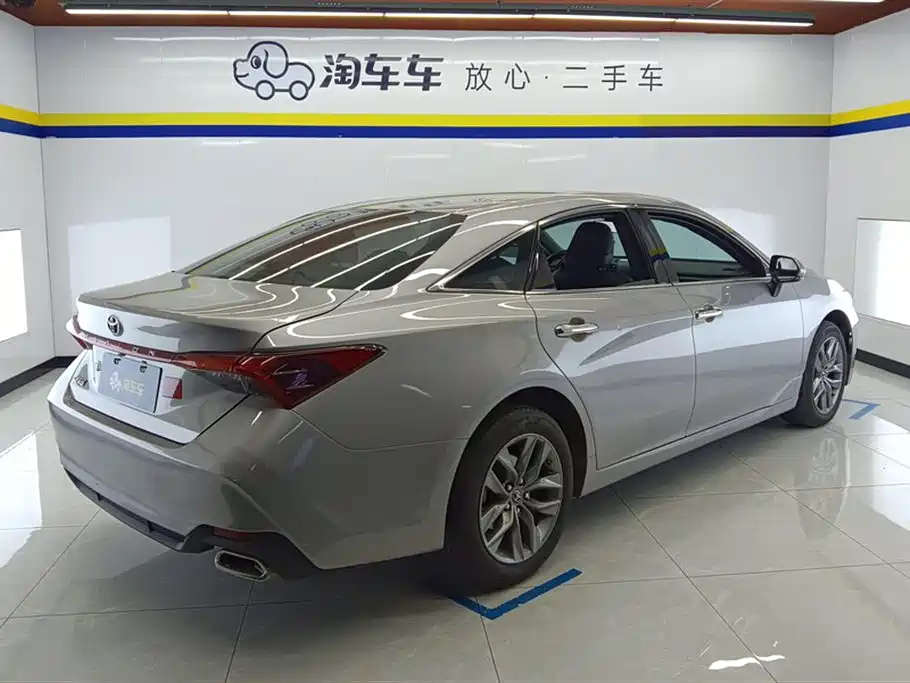 Toyota Avalon 2019 2.0L Luxury Edition (China VI) фото 3