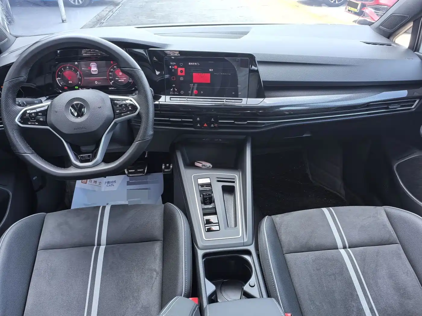 Фото 7 - Volkswagen Golf