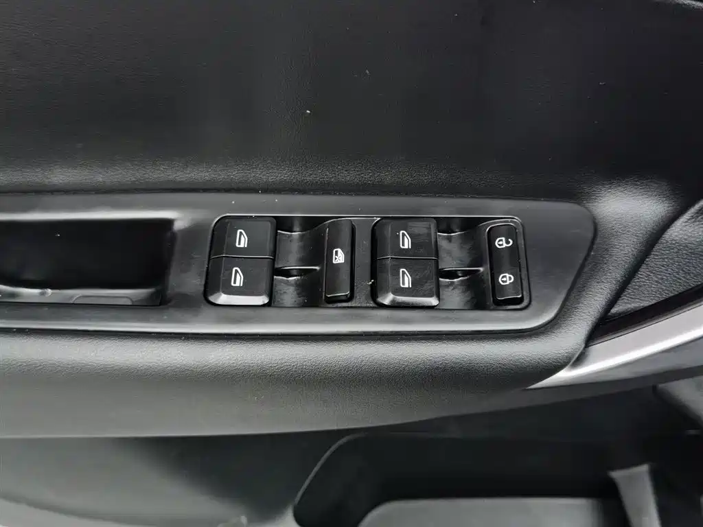 GEELY AUTOMOBILE BOYUE